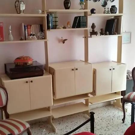 Tora House Guest house *