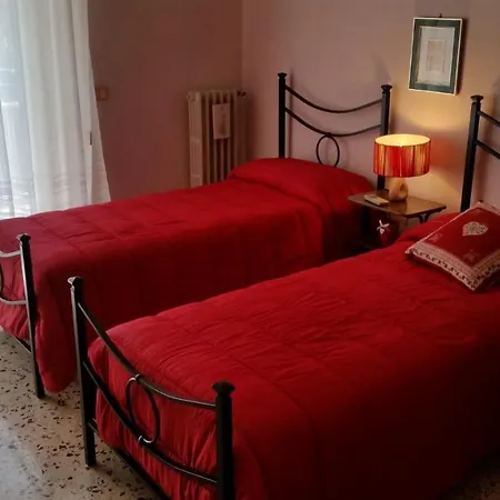 Guest house Tora House *
